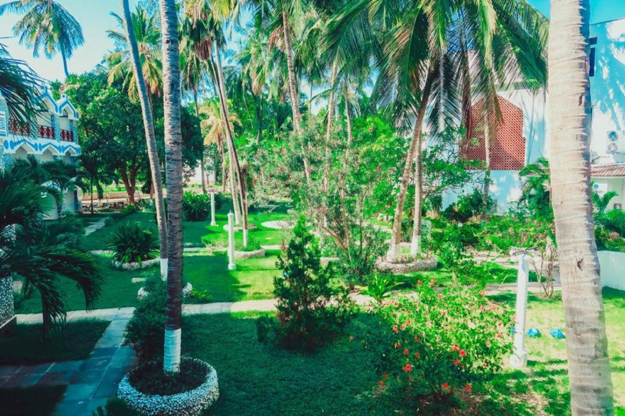 Sai Rock Beach Hotel & Spa แบมเบอรี ภายนอก รูปภาพ