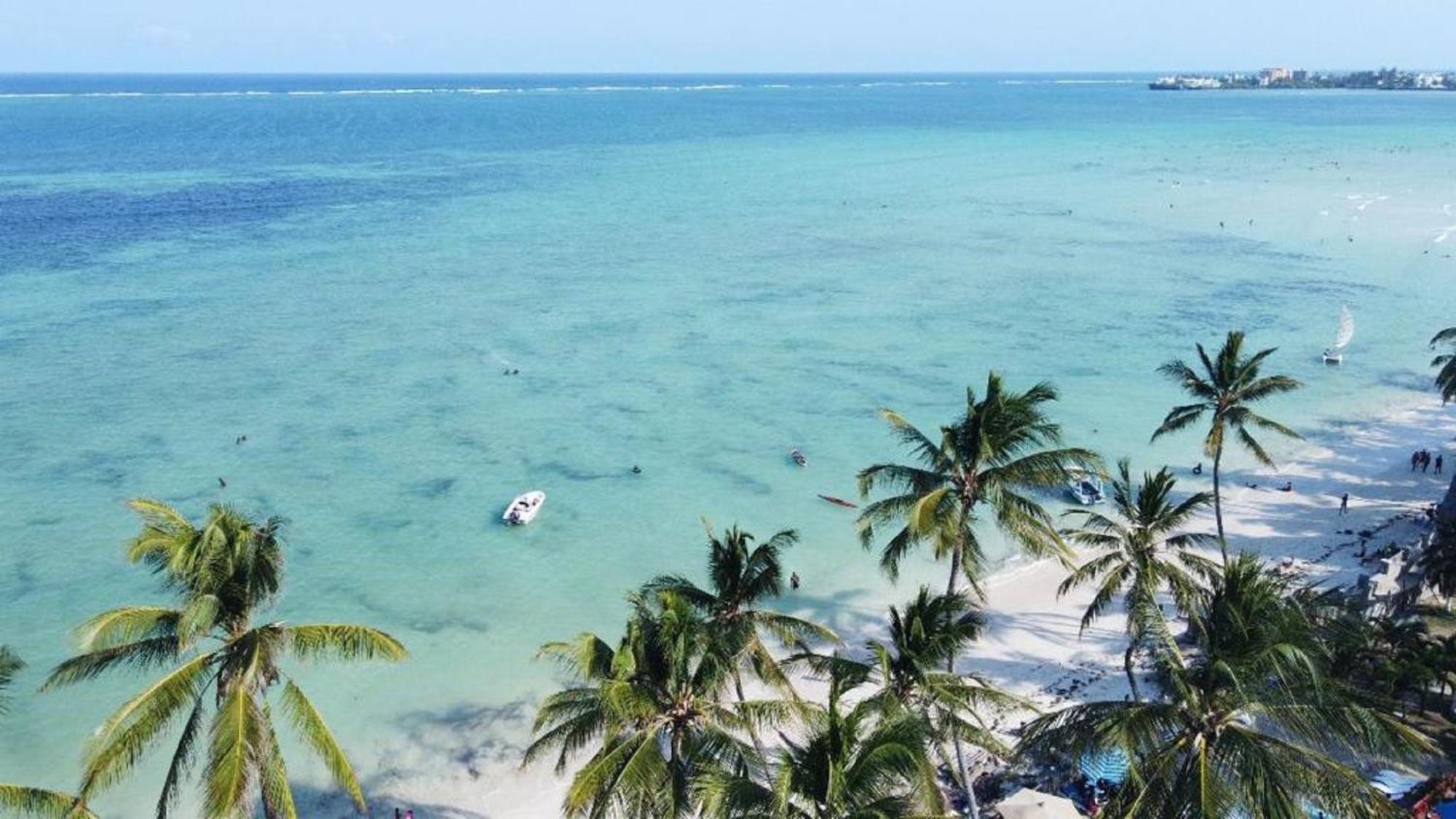Sai Rock Beach Hotel & Spa แบมเบอรี ภายนอก รูปภาพ