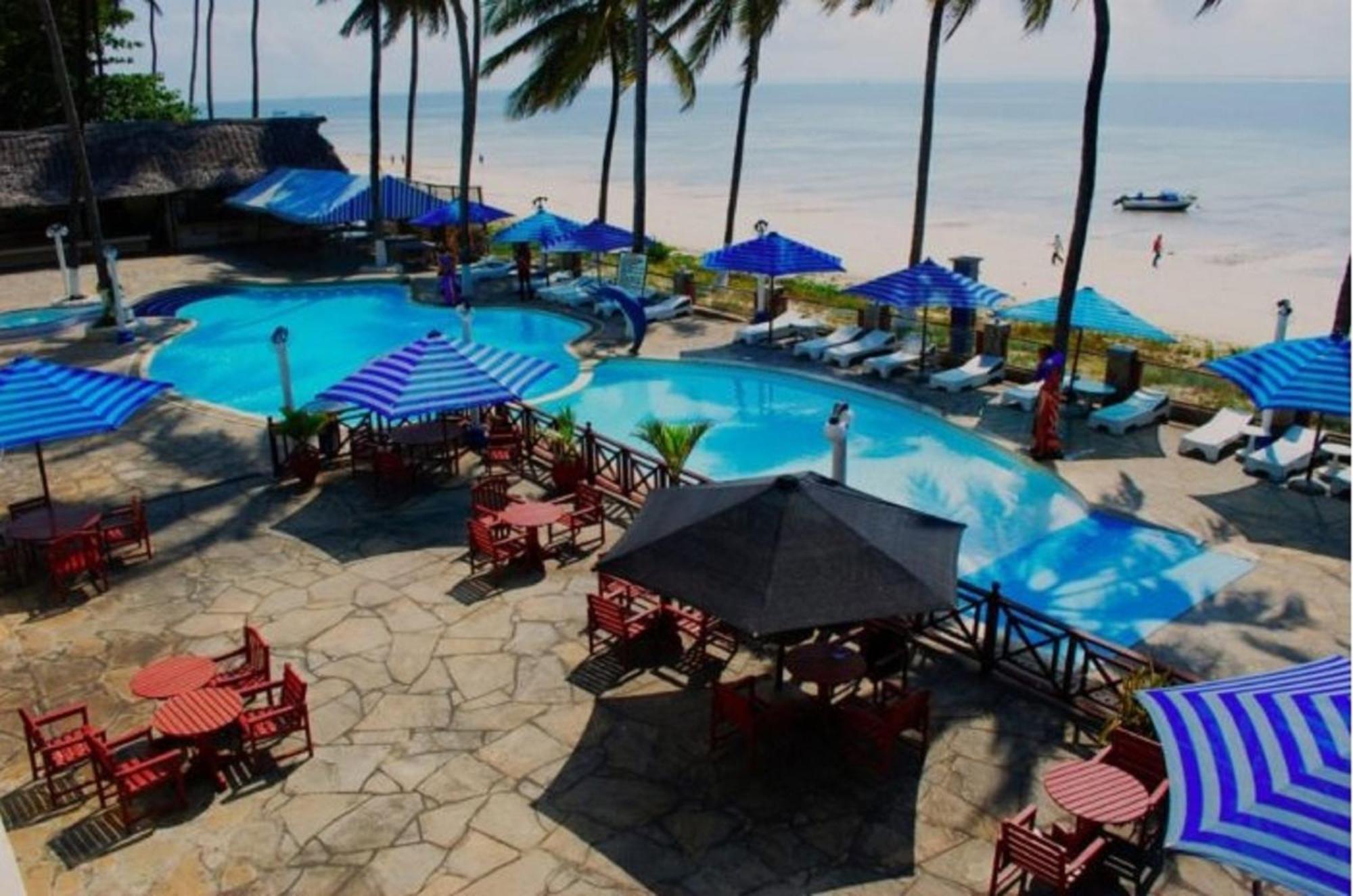 Sai Rock Beach Hotel & Spa แบมเบอรี ภายนอก รูปภาพ