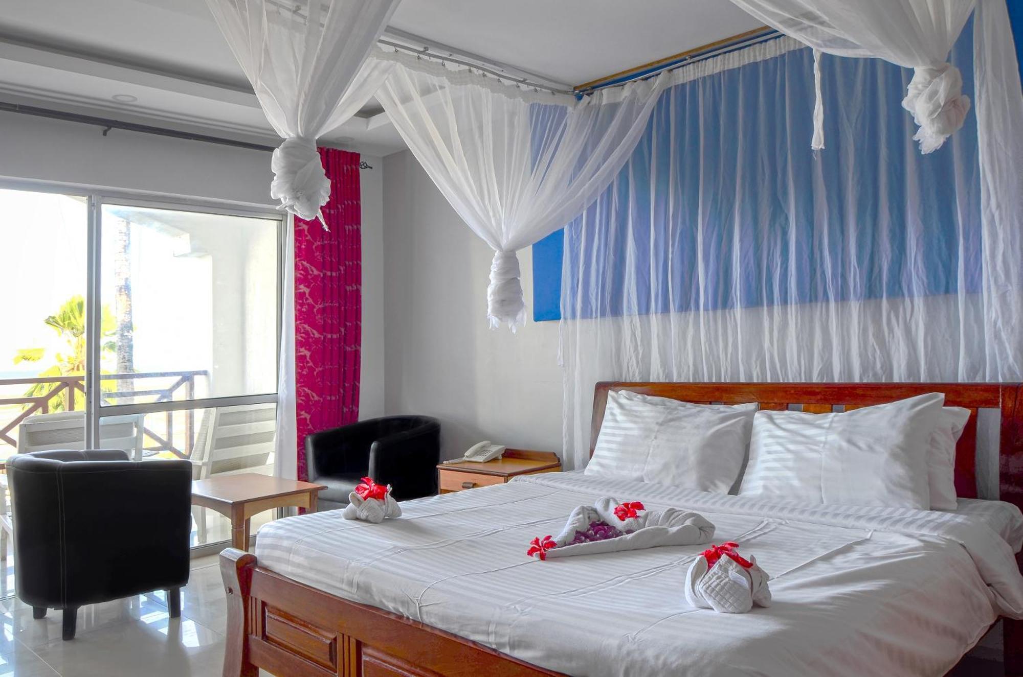 Sai Rock Beach Hotel & Spa แบมเบอรี ภายนอก รูปภาพ