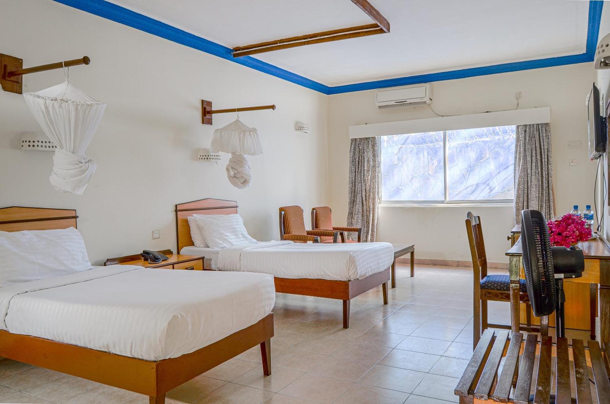 Sai Rock Beach Hotel & Spa แบมเบอรี ภายนอก รูปภาพ