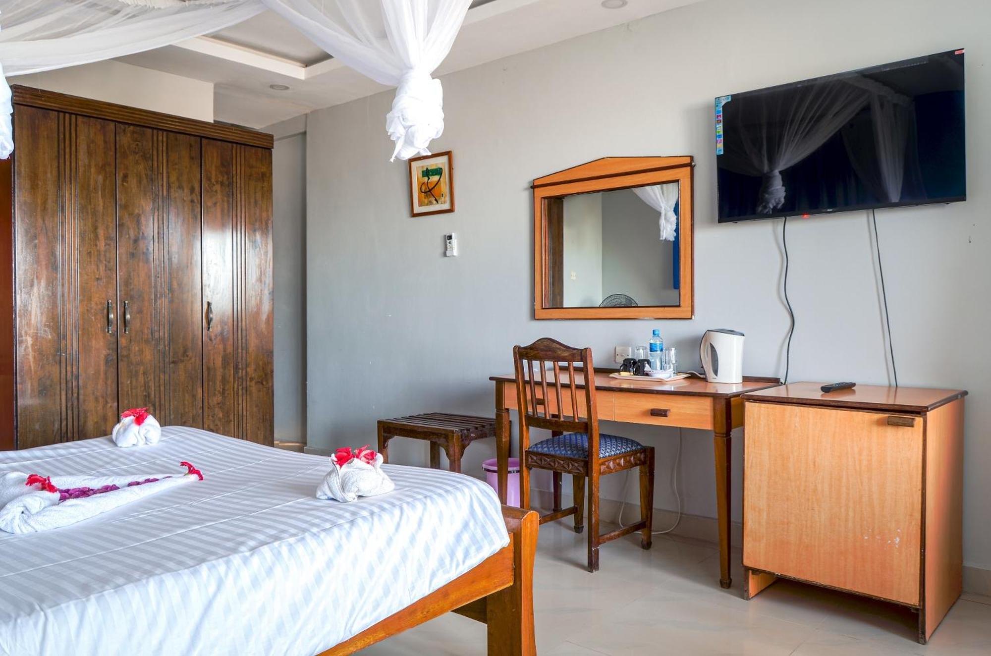 Sai Rock Beach Hotel & Spa แบมเบอรี ภายนอก รูปภาพ