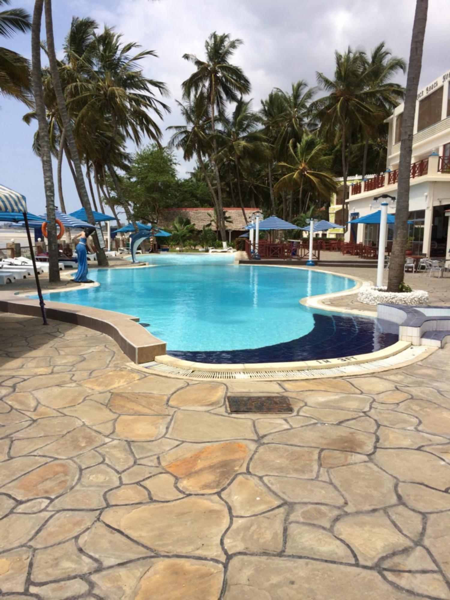 Sai Rock Beach Hotel & Spa แบมเบอรี ภายนอก รูปภาพ