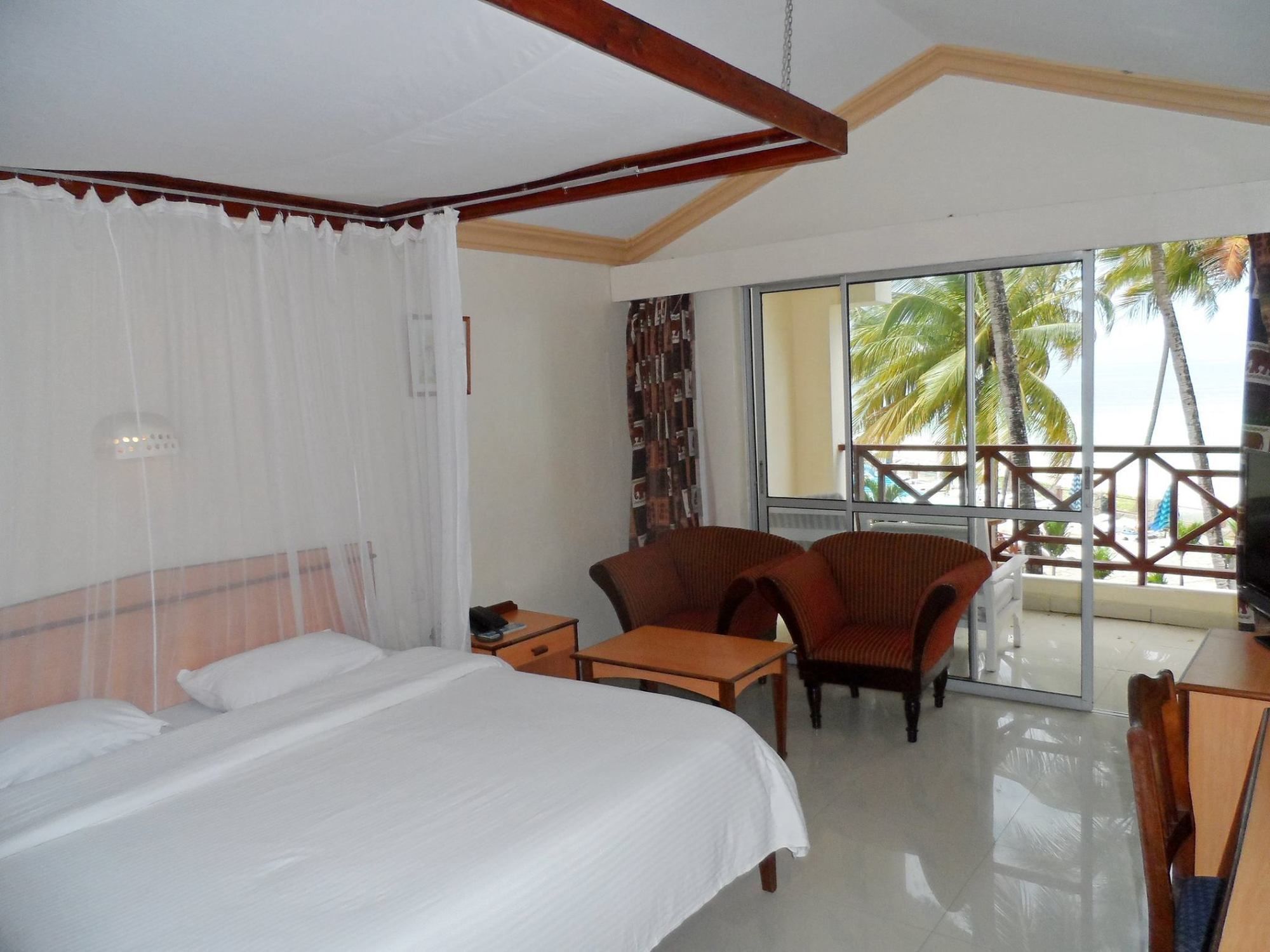 Sai Rock Beach Hotel & Spa แบมเบอรี ภายนอก รูปภาพ